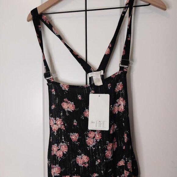 Love, Fire Juniors Flower Romper - Picture 4 of 6